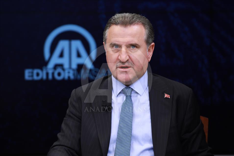 Gençlik ve Spor Bakanı Osman Aşkın Bak, AA Editör Masası’nda