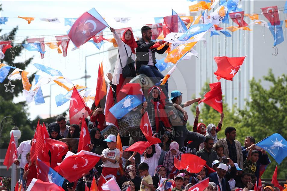 AK Parti'nin Van mitingi