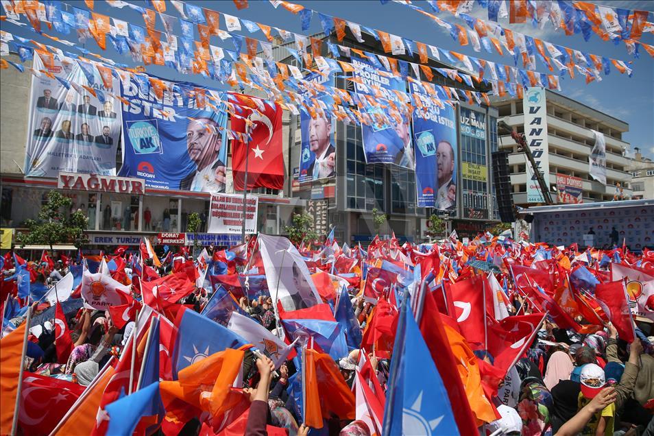 AK Parti'nin Van mitingi