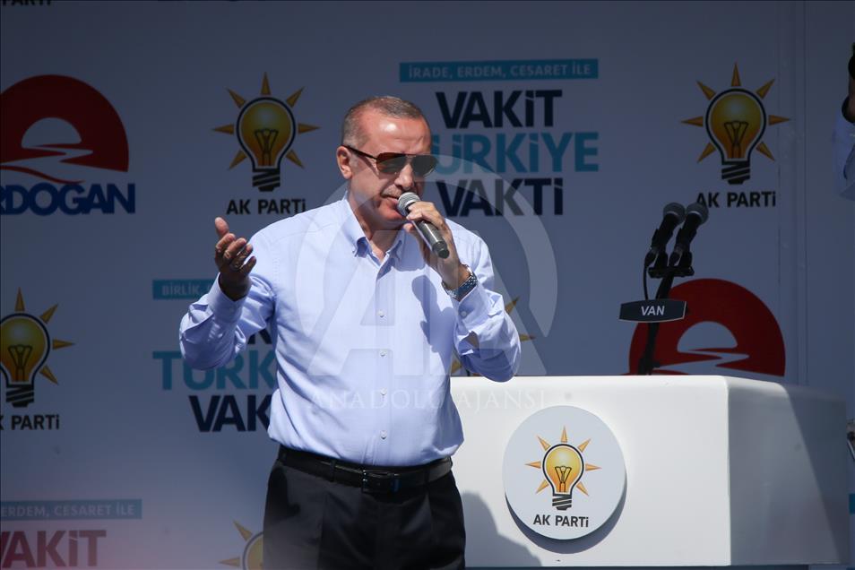 AK Parti'nin Van mitingi
