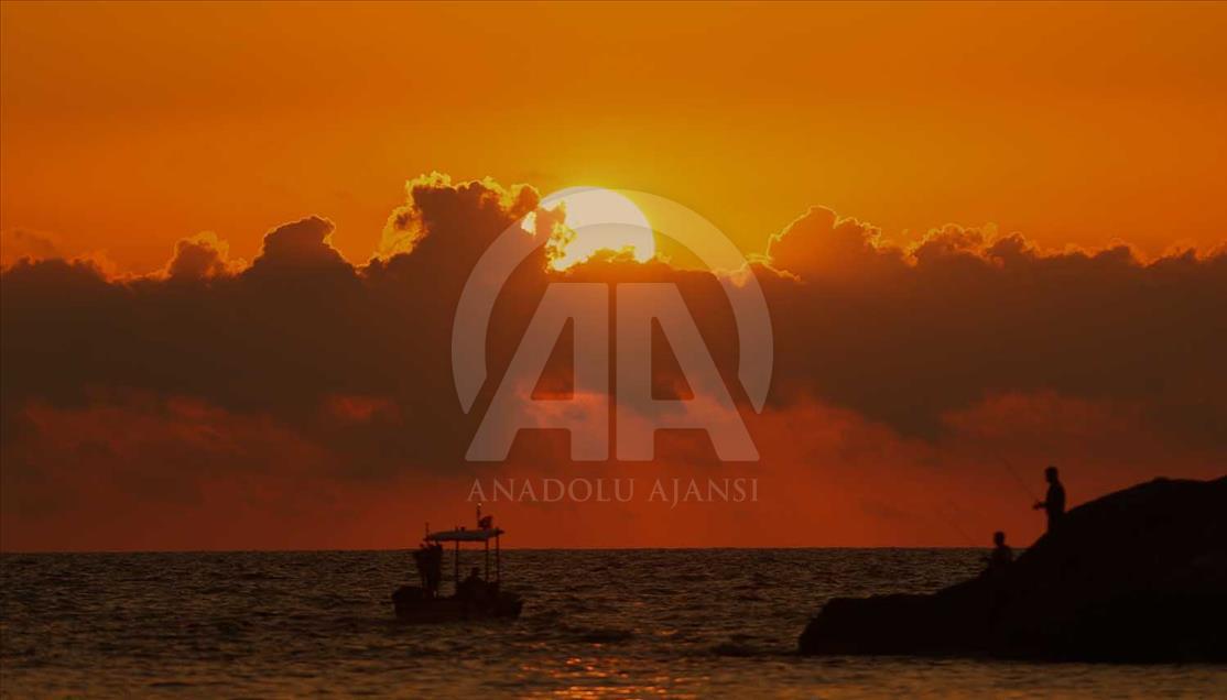 Atardecer en Düzce, "La Perla del Mar Negro Occidental"