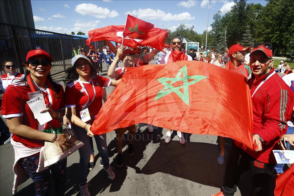 Los fanáticos llegan al partido entre Portugal y Marruecos en el Mundial de Rusia