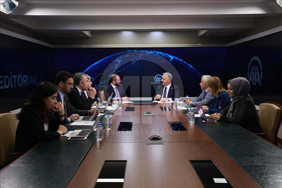 Ulaştırma, Denizcilik ve Haberleşme Bakanı Arslan, AA Editör Masası'na konuk oldu
