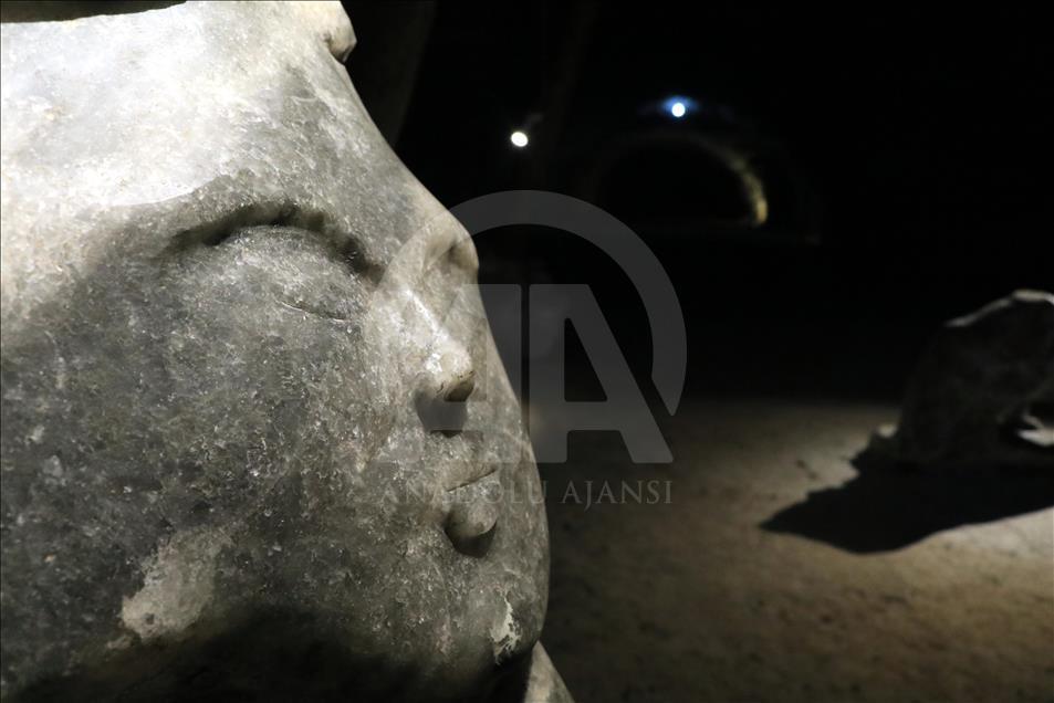 تماثيل من الملح.. في مغارة تركية