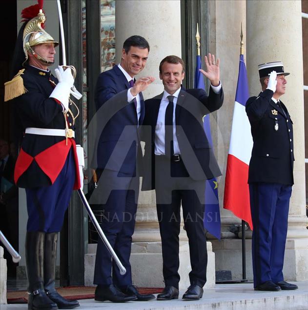 El presidente del Gobierno español Pedro Sánchez está en Francia
