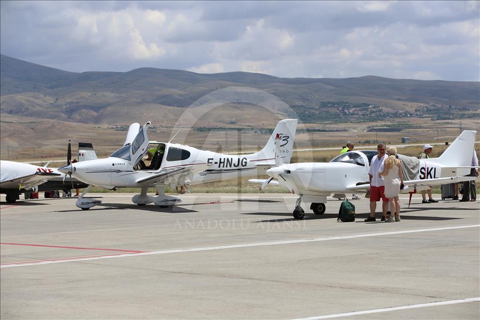 فريق "رالي فرنسا الجوي" يزور كبادوكيا التركية
