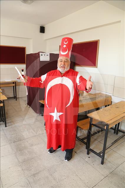 مشاهد من العرس الديمقراطي المتمثل بالانتخابات التركية
