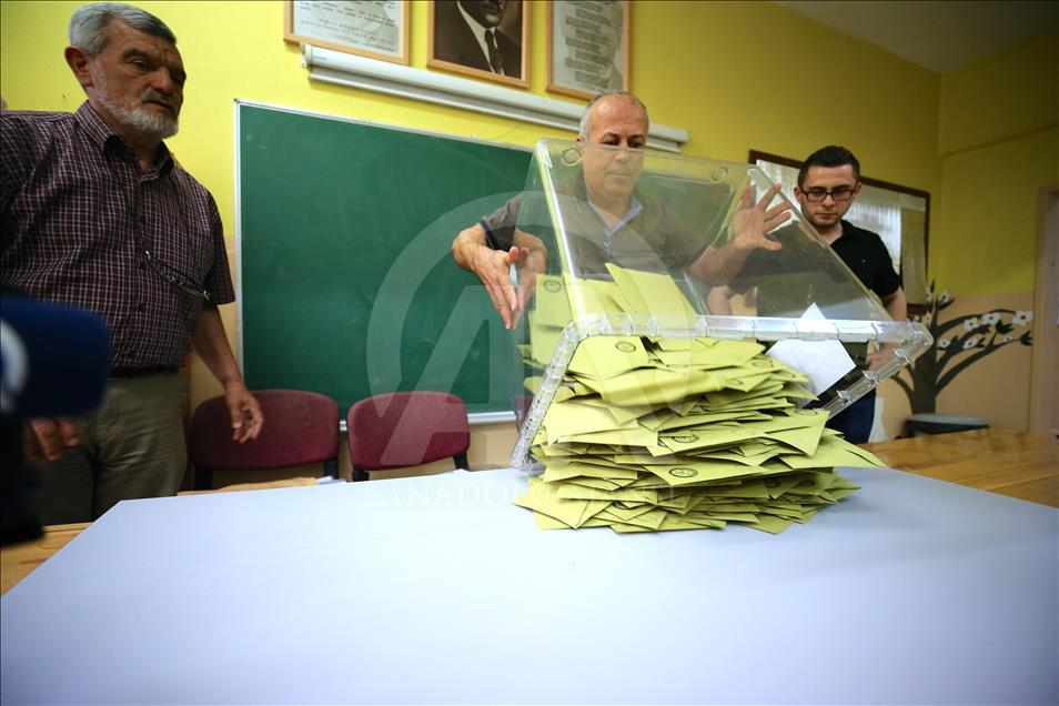 الانتخابات التركية.. بدء فرز أصوات المغتربين
