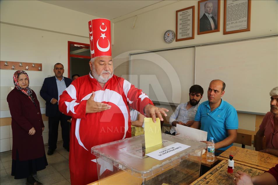 مشاهد من العرس الديمقراطي المتمثل بالانتخابات التركية
