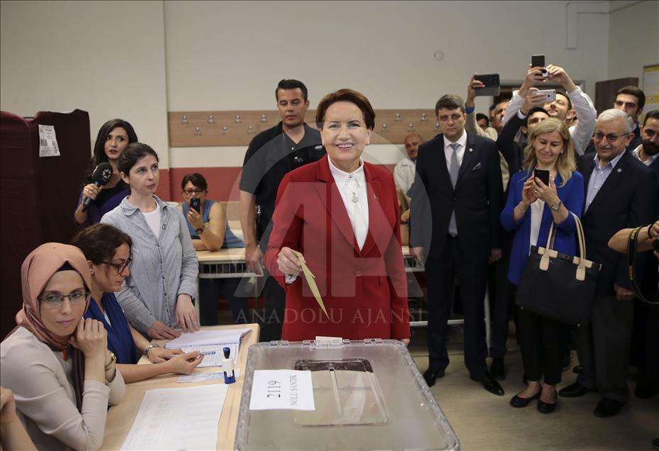 Voting begins for presidential and parliamentary elections in Turkey