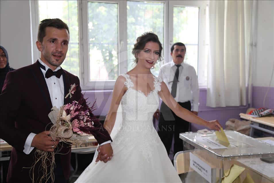 مشاهد من العرس الديمقراطي المتمثل بالانتخابات التركية
