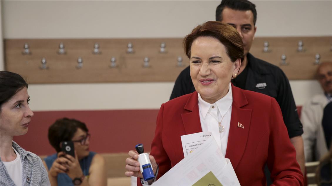 İYİ Parti'nin Cumhurbaşkanı adayı Meral Akşener, oyunu kullandı