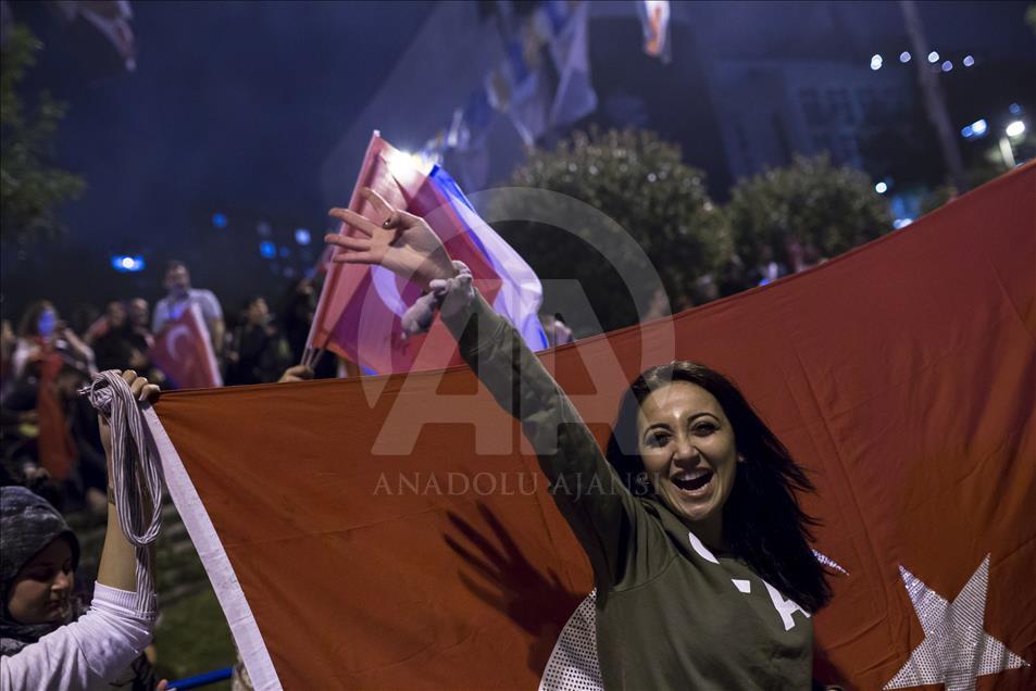 احتفالات جماهيرية في إسطنبول بفوز أردوغان بالانتخابات
