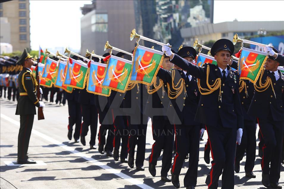 В Баку пройдет военный парад
