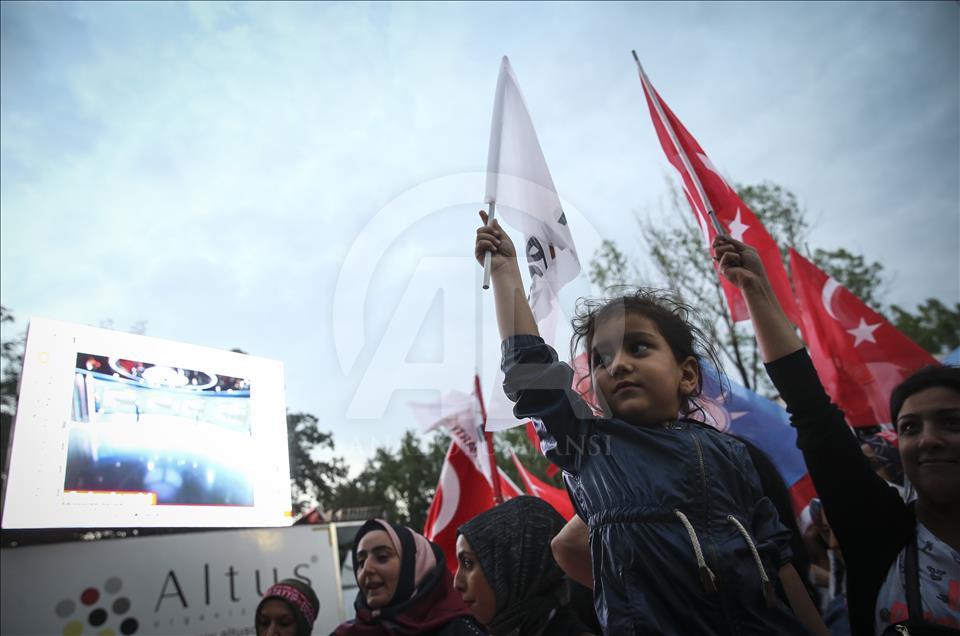 احتفالات جماهيرية في أنقرة بفوز أردوغان بالانتخابات
