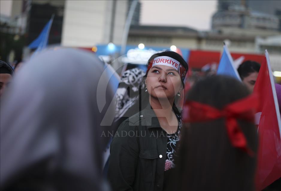 احتفالات جماهيرية في أنقرة بفوز أردوغان بالانتخابات
