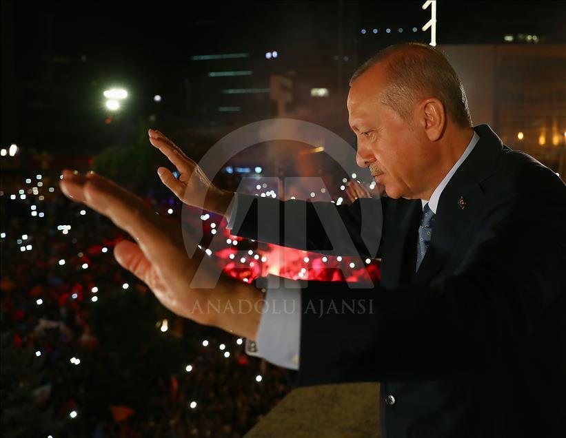 أردوغان لشعبه في خطاب النصر: سنبلغ معًا أهداف العام 2023 
