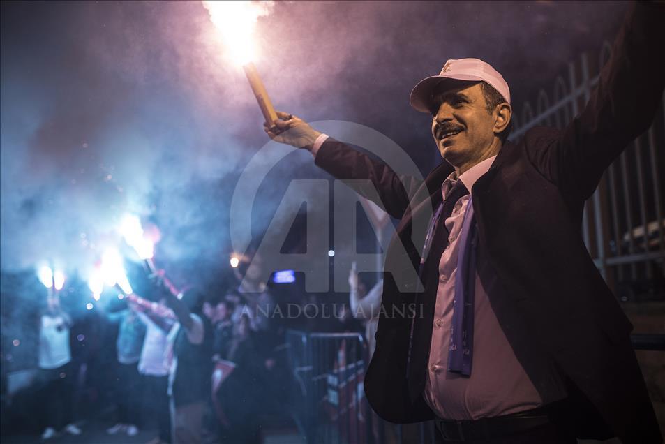 احتفالات جماهيرية في إسطنبول بفوز أردوغان بالانتخابات

