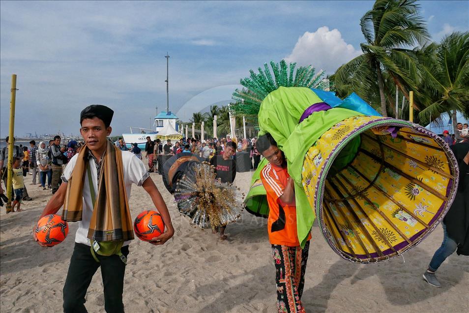 Festival ondel-ondel boneka tradisional Jakarta