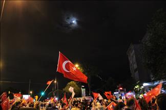 احتفالات جماهيرية في إسطنبول بفوز أردوغان بالانتخابات