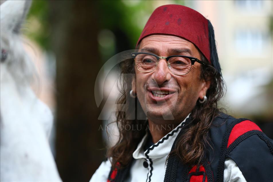 Ayvaz Dede Şenlikleri'ne katılacak atlılar Saraybosna'dan yola çıktı