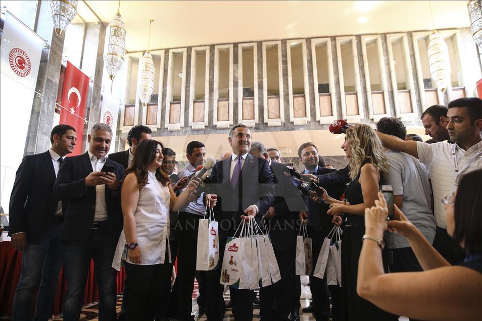 Milletvekilleri kayıt yaptırıyor