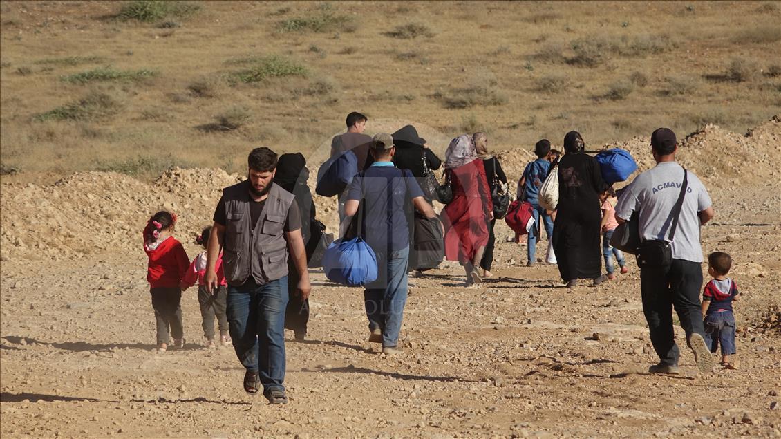 Number of Syrians fleeing Daraa hits 150,000