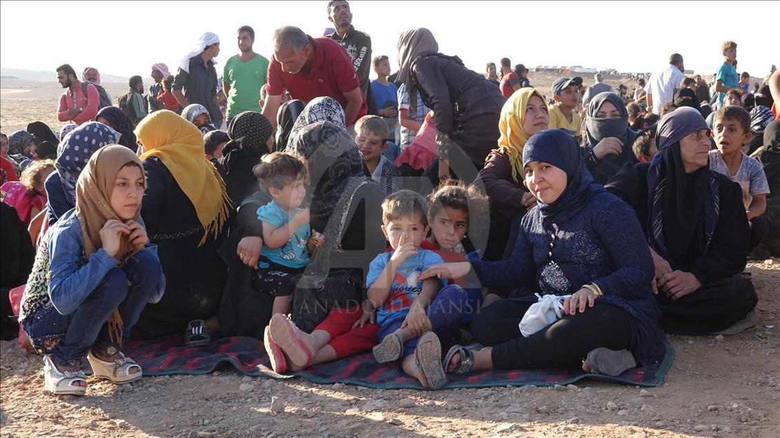 Number of Syrians fleeing Daraa hits 150,000