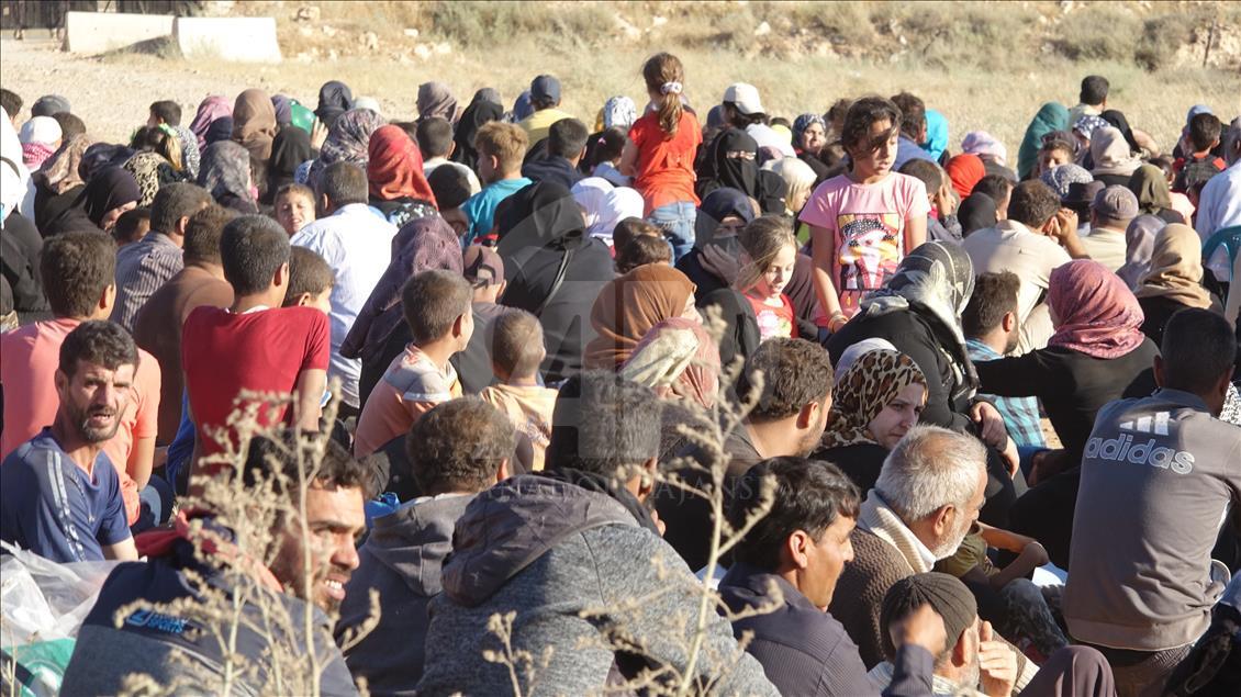 Number of Syrians fleeing Daraa hits 150,000