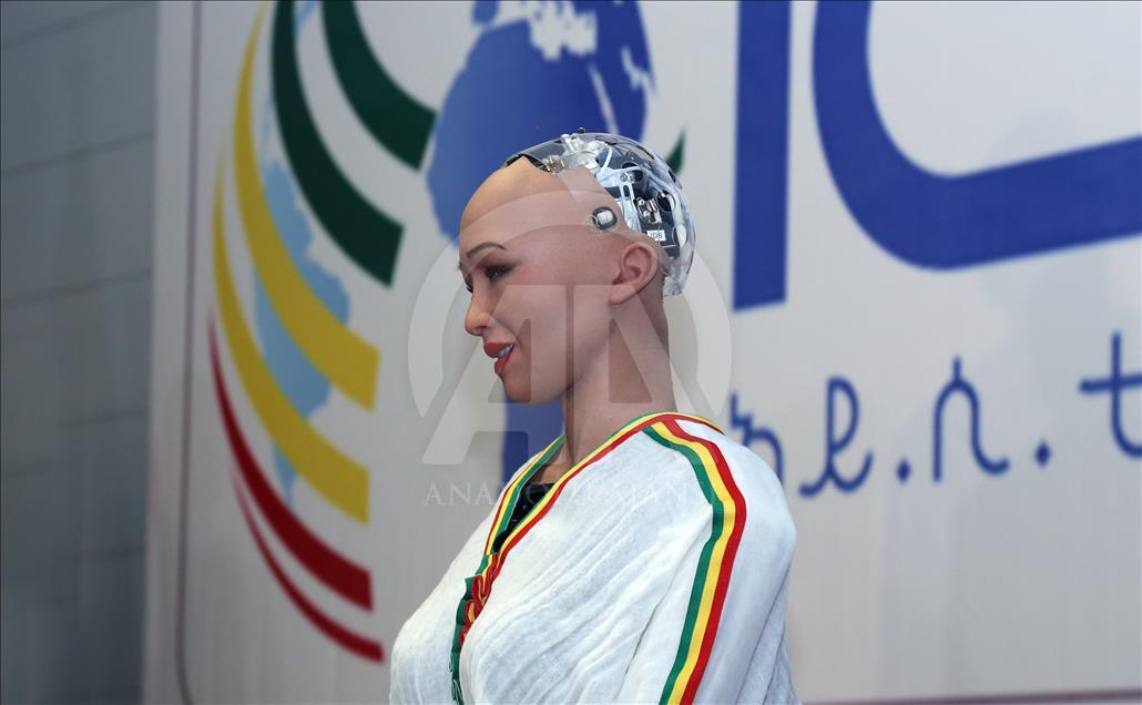 Robot Sophia kunjungi Ethiopia