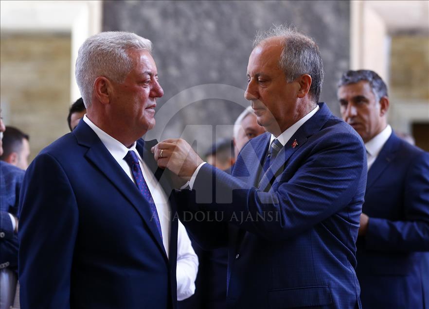 Milletvekilleri kayıt yaptırıyor
