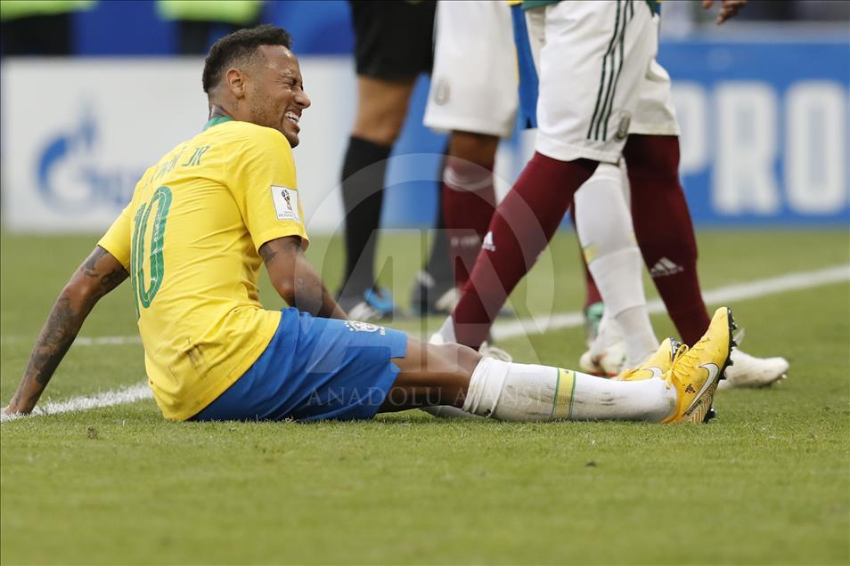 Pertandingan babak 16 besar Brazil vs Meksiko Piala Dunia 2018 Rusia