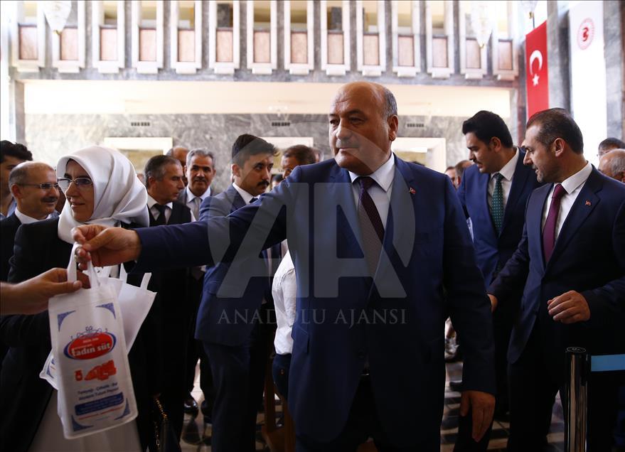 Milletvekilleri kayıt yaptırıyor