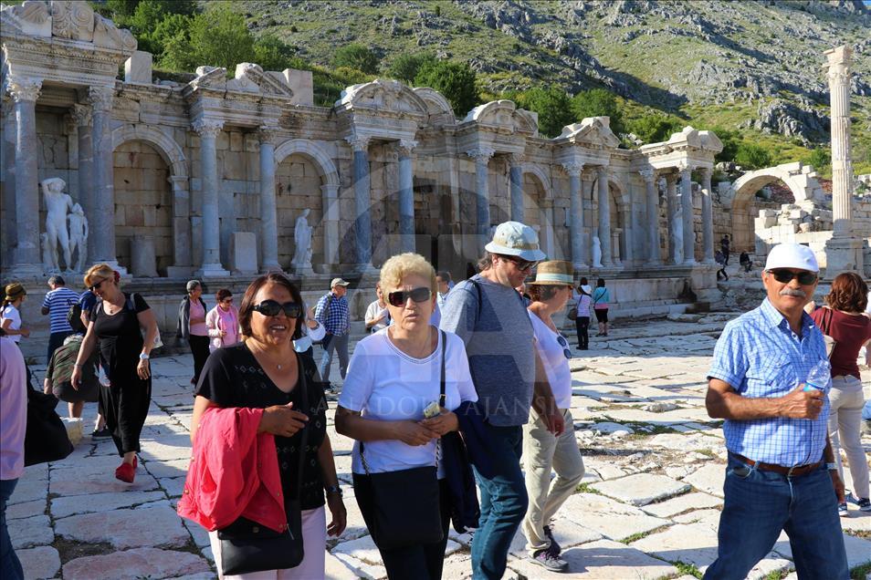 تركيا.. مدينة "العشاق والأباطرة" تنتظر زوارها للموسم السياحي‎ 
