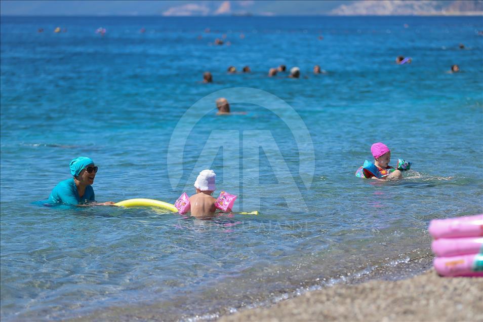 Antalya'da hava sıcaklığı 42 dereceye ulaştı