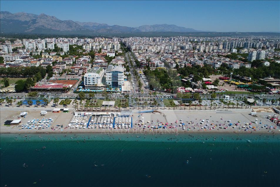 Antalya'da hava sıcaklığı 42 dereceye ulaştı