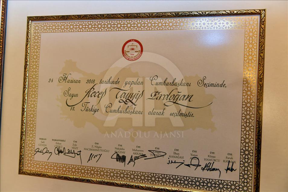 Cumhurbaşkanı Erdoğan'ın mazbatası Meclis'te