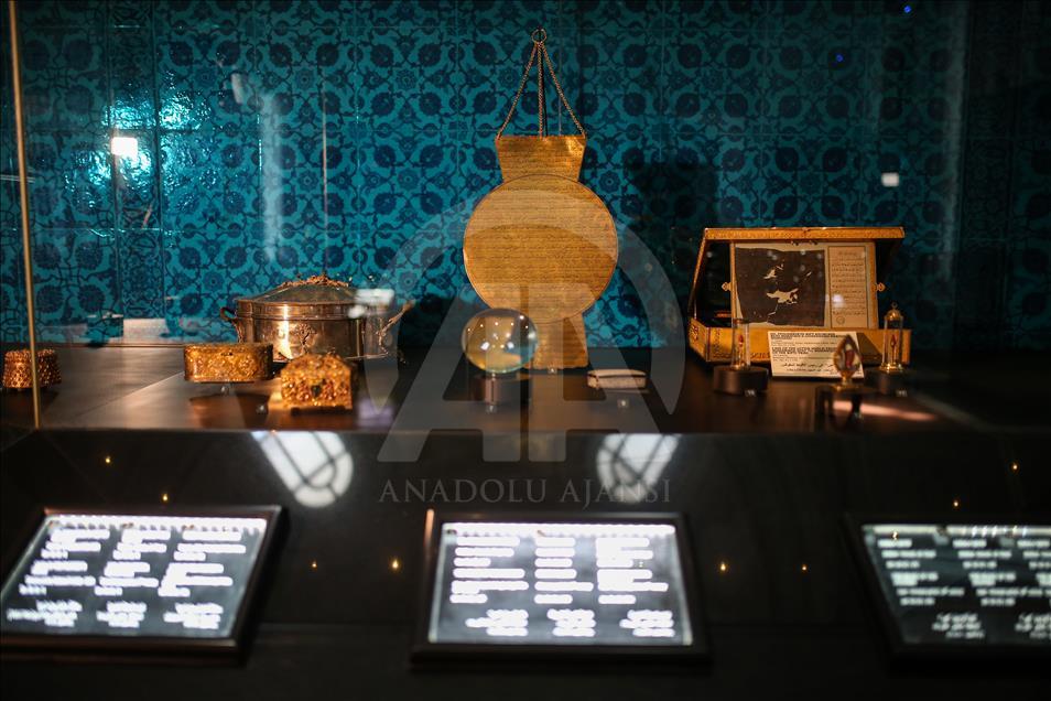 Una mirada a la colección de objetos sagrados en el Palacio Topkapi