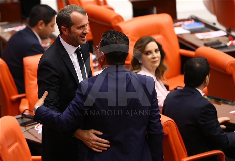 27. Dönem Milletvekilleri Ant İçme Töreni