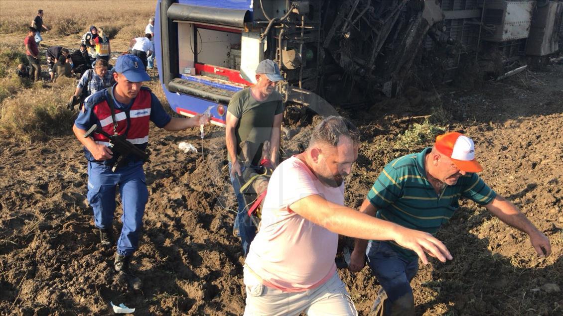 Passenger train derails in northwest Turkey