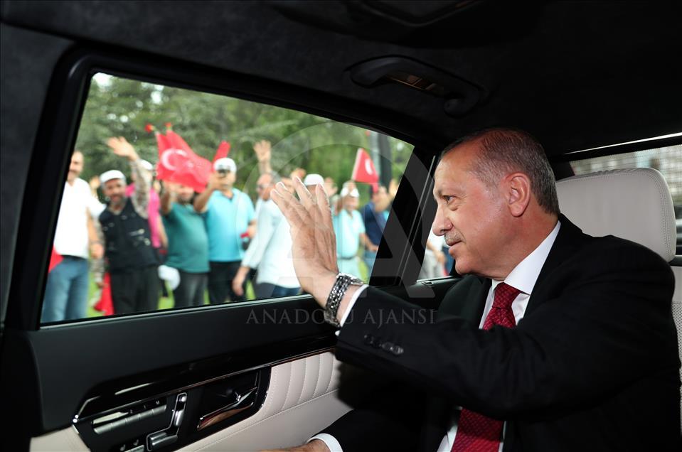 Erdogan takes oath of office
