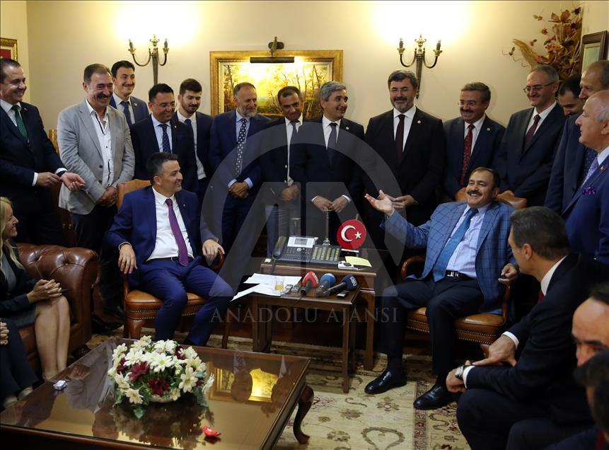 Orman ve Su İşleri Bakanlığı'nda devir teslim töreni
