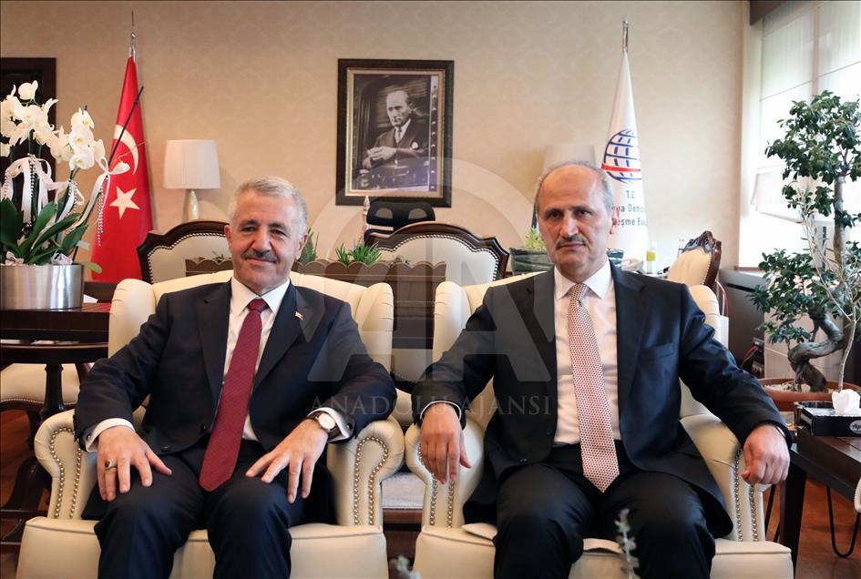 Ulaştırma ve Altyapı Bakanlığında devir teslim töreni