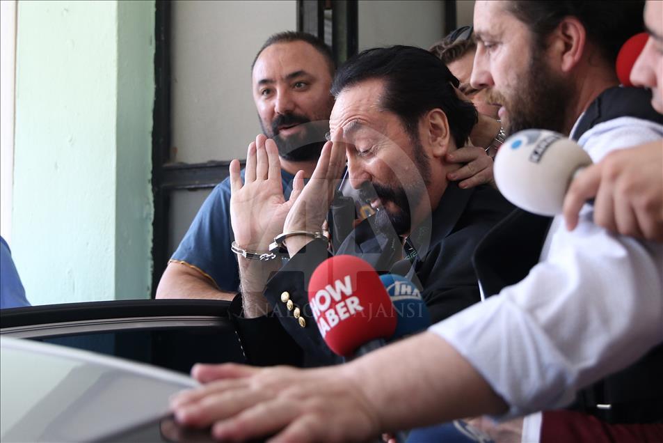 Adnan Oktar grubuna yönelik operasyon