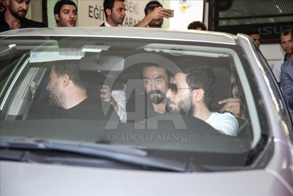 Adnan Oktar grubuna yönelik operasyon