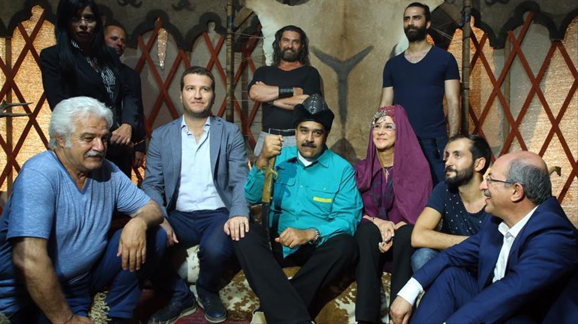 Глава Венесуэлы посетил съемочную площадку турецкого сериала