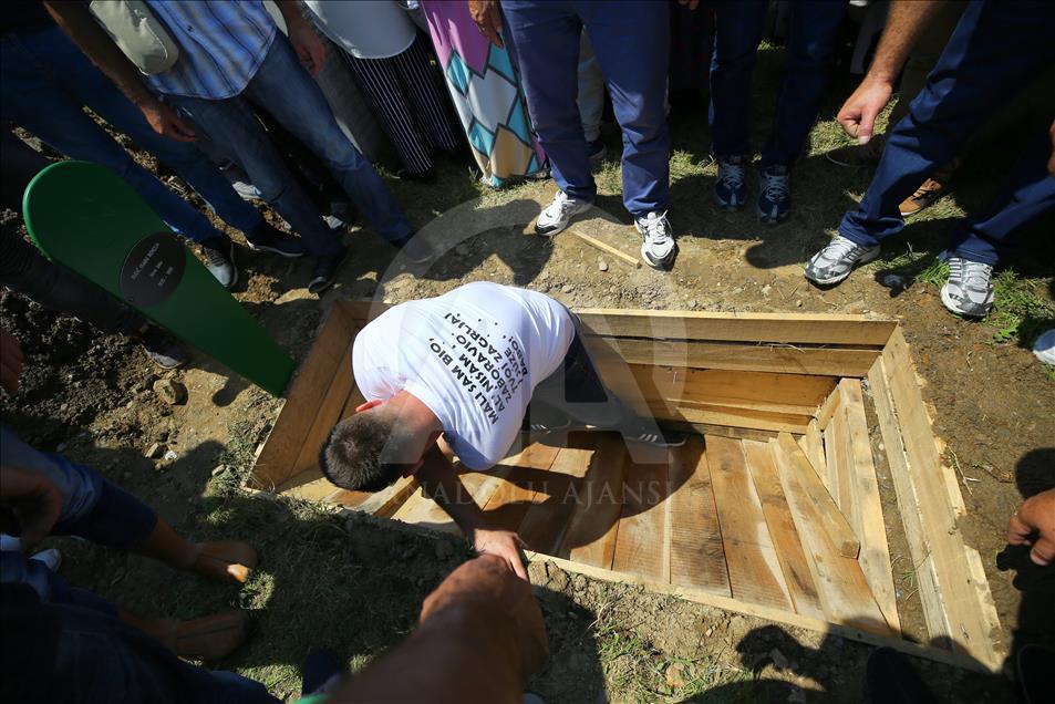 Në Potoçari u bë varrimi i 35 viktimave të Srebrenicës