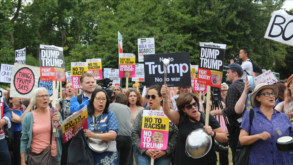 ABD Başkanı Donald Trump Londra'da protesto edildi