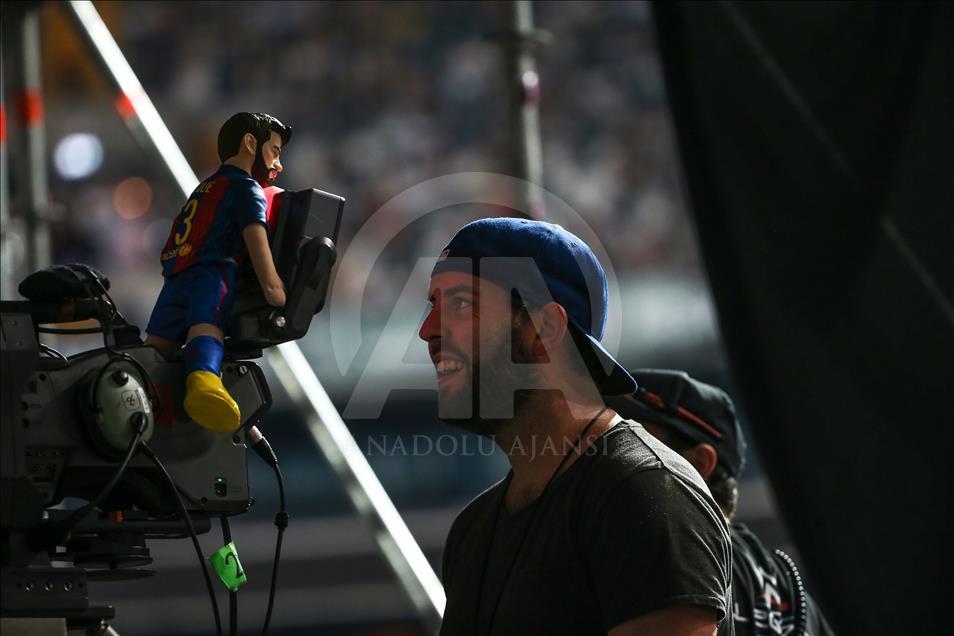 کنسرت شکیرا در استانبول