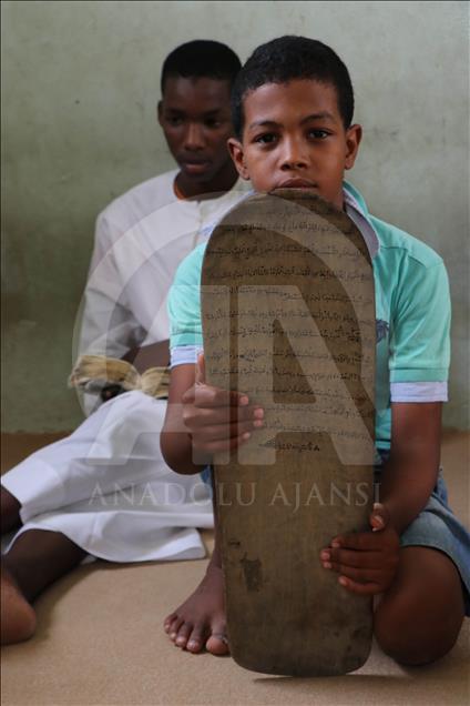 Moritanya’nın bin yıllık ilim yuvaları mahzaralar